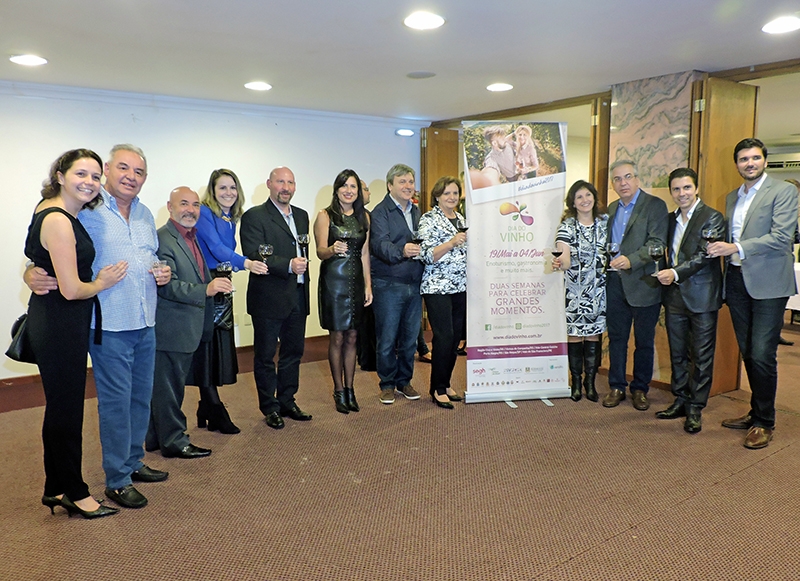 Programação foi apresentada em Santana do Livramento para representantes dos setores vitivinícola, hoteleiro e gastronômico. - Silvia Tonon/Ibravin/Divulgação