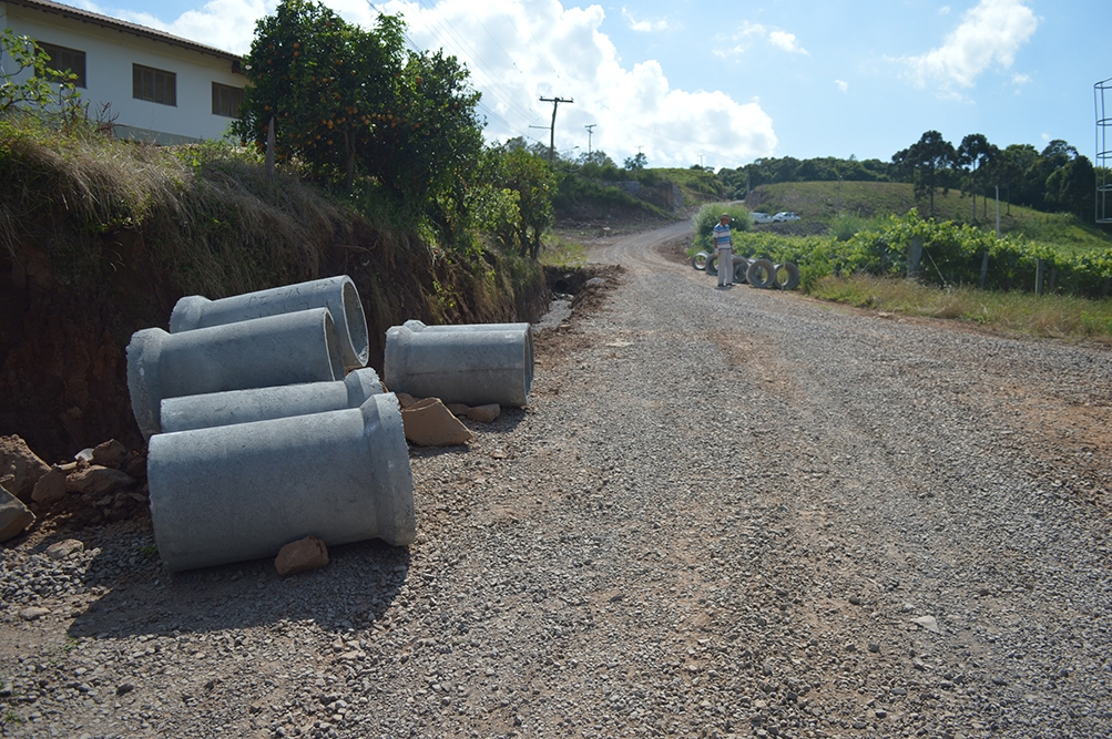O trecho já tinha recebido o serviço abertura, compactação e drenagem. - Prefeitura FC/Divulgação