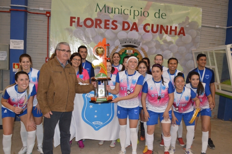 Cruzeiro é campeão do Futsal Feminino.  - Prefeitura FC/Divulgação