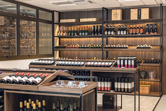 Nova loja da Aurora fica localizada junto à unidade da vinícola no  Vale dos Vinhedos. - Eduardo Benini/Divulgação