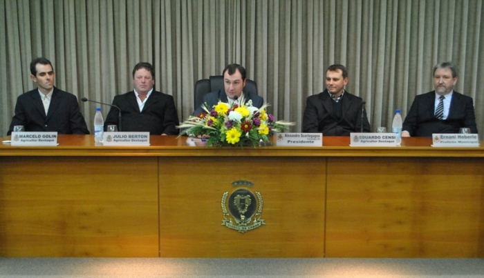 Homenagem foi realizada no plenário da Câmara de Vereadores. - Ana Paula Boelter/Divulgação
