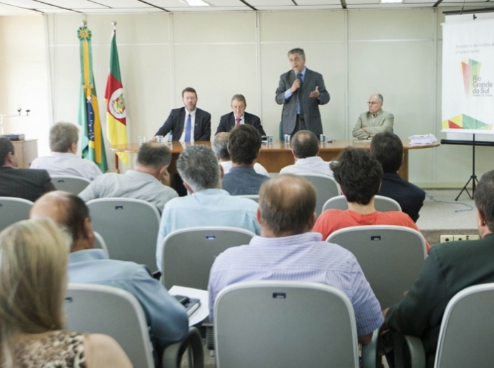 Solenidade que reuniu representantes de 61 municípios, entre eles Flores da Cunha, ocorreu em Porto Alegre. - Gustavo Gargioni/Divulgação