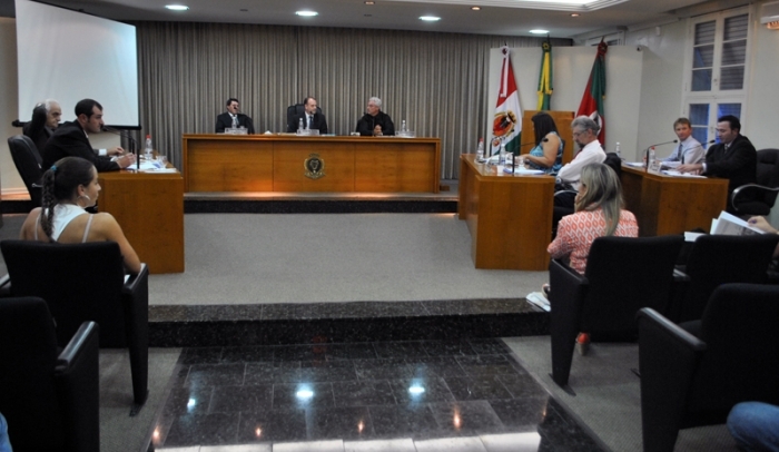 Encontro parlamentar ocorreu na noite desta segunda-feira. - Ana Paula Boelter/Câmara de Vereadores/Divulgação